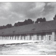 Kraftwagenhalle an der Autobahn von Paul Schmitthenner um 1940