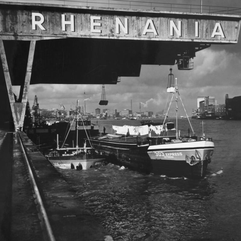 Rhein-Hafen Ludwigshafen, 1960er Jahre © Robert Häusser – Robert-Häusser-Archiv/Curt-Engelhorn-Stiftung, Mannheim 