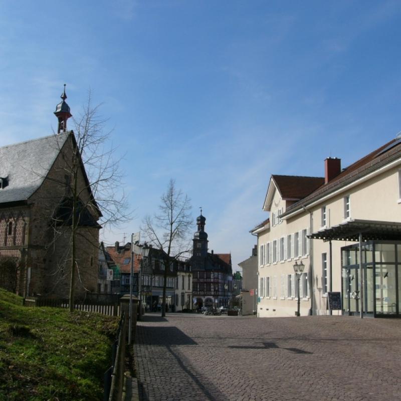 Das Museum ist gleich neben der karolingischen Königshalle