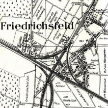 Lageplan um 1900 mit Einzeichnung des Bahnhofs Friedrichsfeld Süd und des alten Bahnhofs Friedrichsfeld Nord 