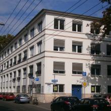 Das ehemalige Fabrikgebäude in der Schwetzinger Straße