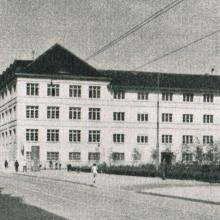 Das Fabrikgebäude nach dem Umbau zum Städtischen Leihamt (Verwaltungsbericht der Stadt Mannheim 1933-1937)