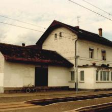OEG-Bahnhof Käfertal Gleisseite 1995 vor der Sanierung