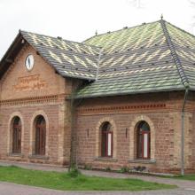 Ziegeleimuseum in der ehemaligen Presshalle -  Dach mit bunt glasierten Ludowici-Ziegeln