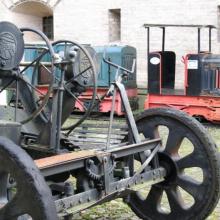 100 Jahre alte Geräte für den Straßenbau