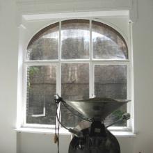 Fenster in der Kaffeerösterei, ehemals Kontor (Foto: Ritter 2010)