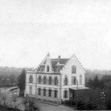 Wasserturm neben dem Carl-Benz-Haus nach 1905 - In der Vergrößerung rechts der Bauernhof Vogel - Quelle: Fotoarchiv Historische Bilder von Ladenburg