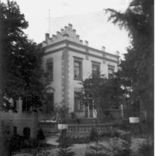 Terrasse an der Südseite mit Treppe in den Park nach 1905 - Quelle: Fotoarchiv Historische Bilder von Ladenburg