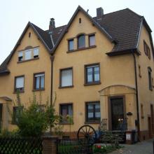 Siedlung der Rheinischen Gummi- und Celluloid-Fabrik, Doppelwohnhaus in der Karpfenstraße, Foto 2011